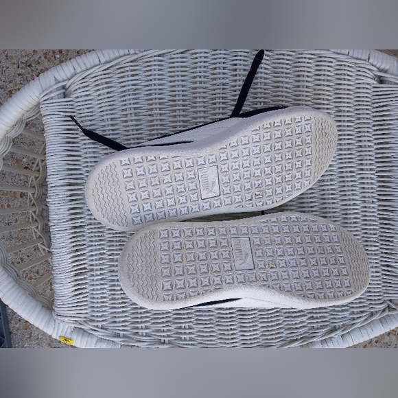 Puma Ladies Smash Suede Casual Sneakers - Picture 3 of 6